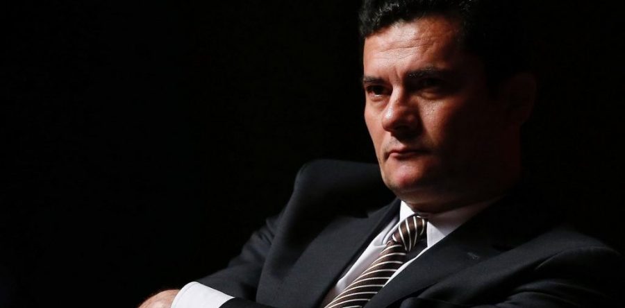 Um ministro na chuva