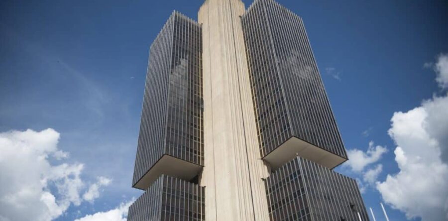 Taxa de juros novamente em cena