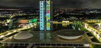 8 de janeiro, o dia que não acabou