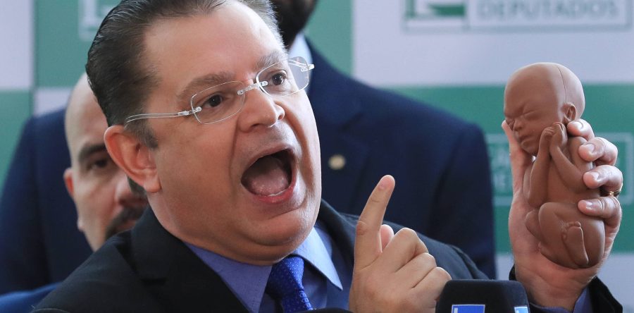 Sobre Lira, aborto & festas juninas