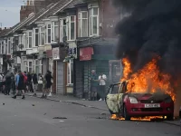 Extremismo: risco de contágio real e imediato