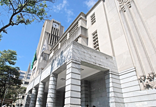 Reflexões iniciais sobre a sucessão em Belo Horizonte