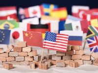 A guerra comercial e o aumento dos gastos militares – a história nos condenará