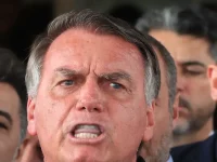 A história diante dos olhos